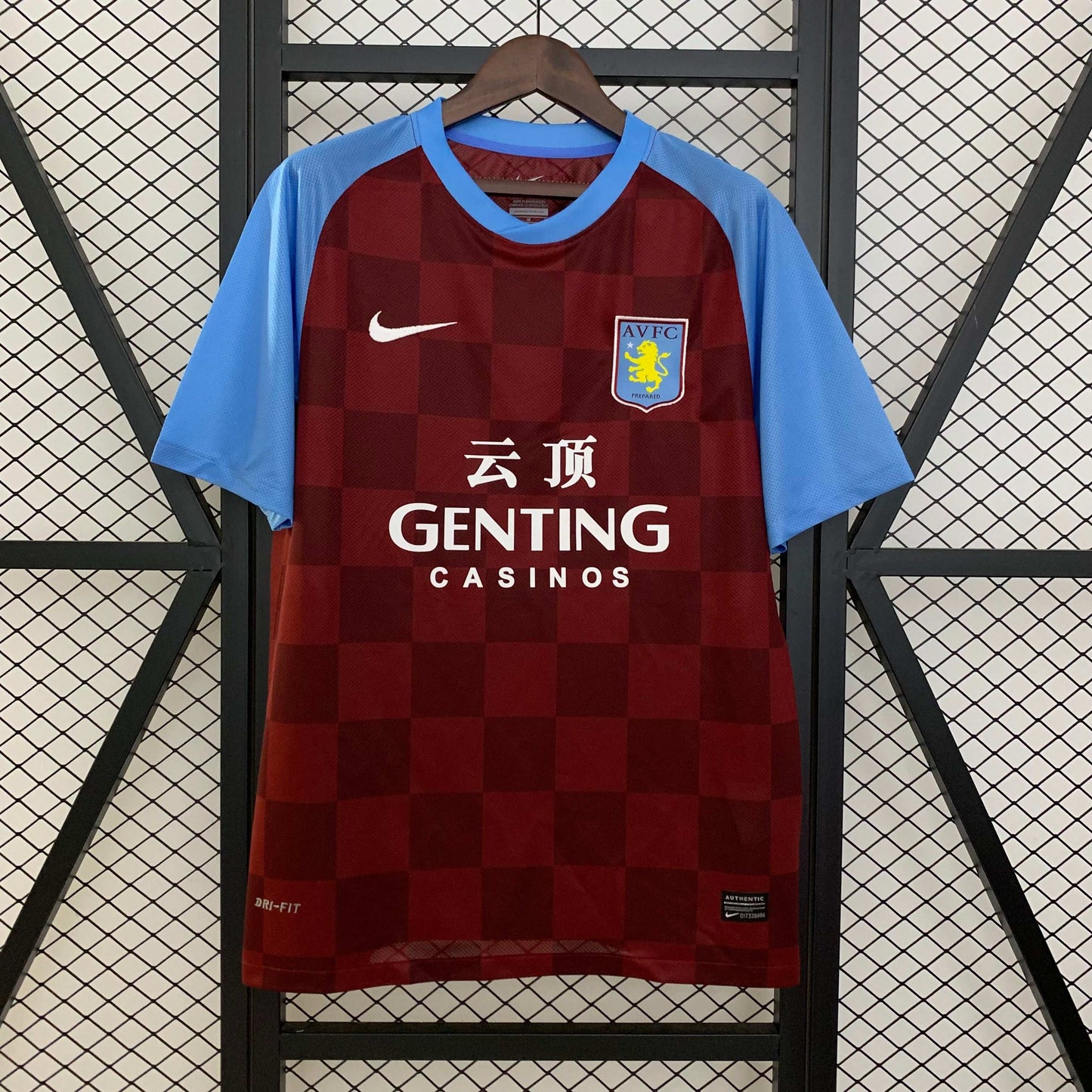 Camiseta retro Aston Villa 11/12 LOCAL