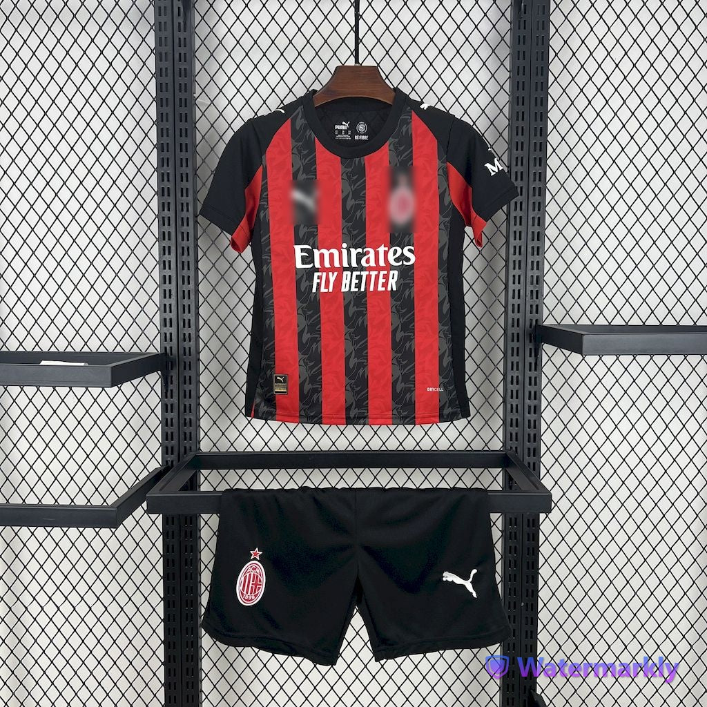Conjunto niño/a Milan 25/26 LOCAL