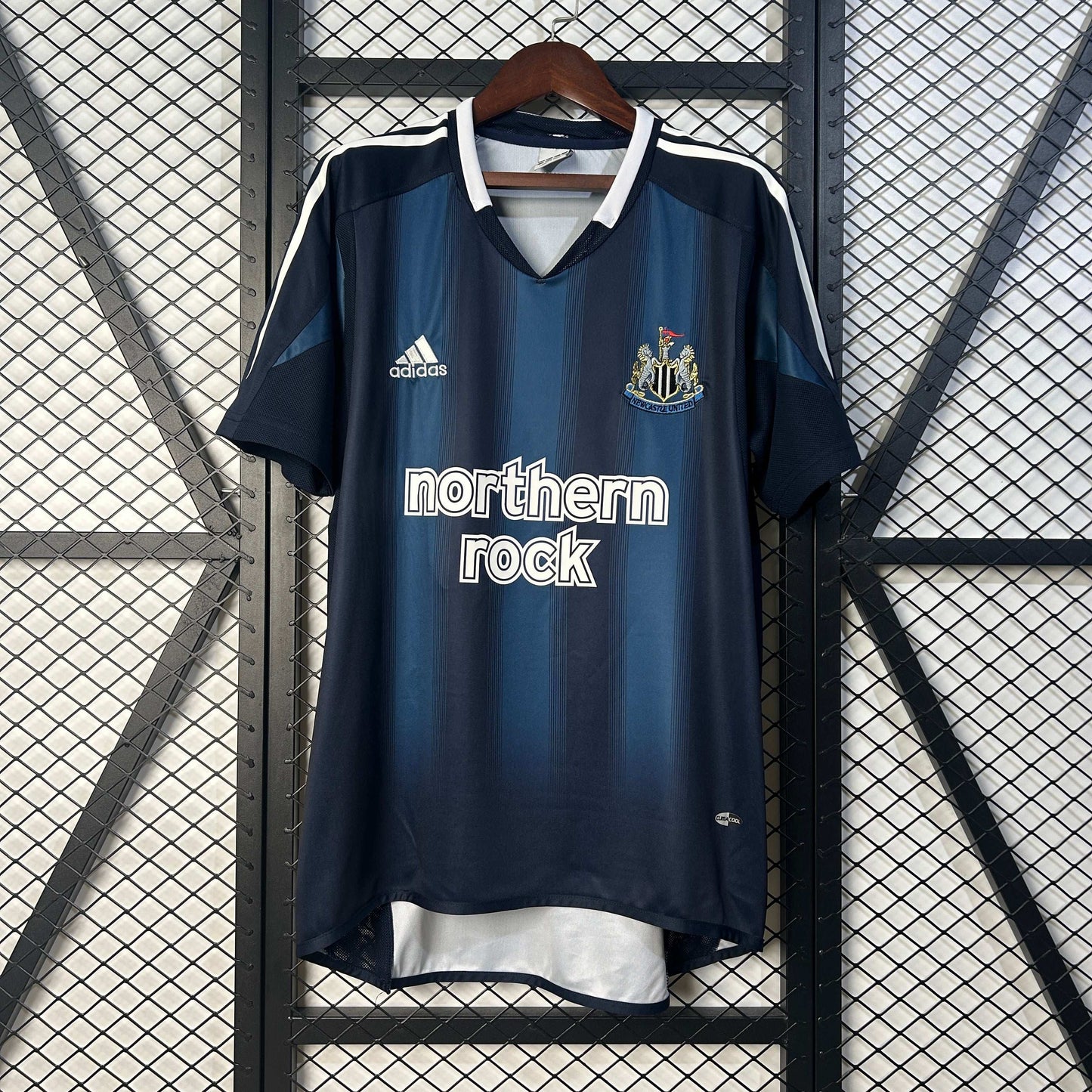 Camiseta retro Newcastle 05/06 VISITANTE