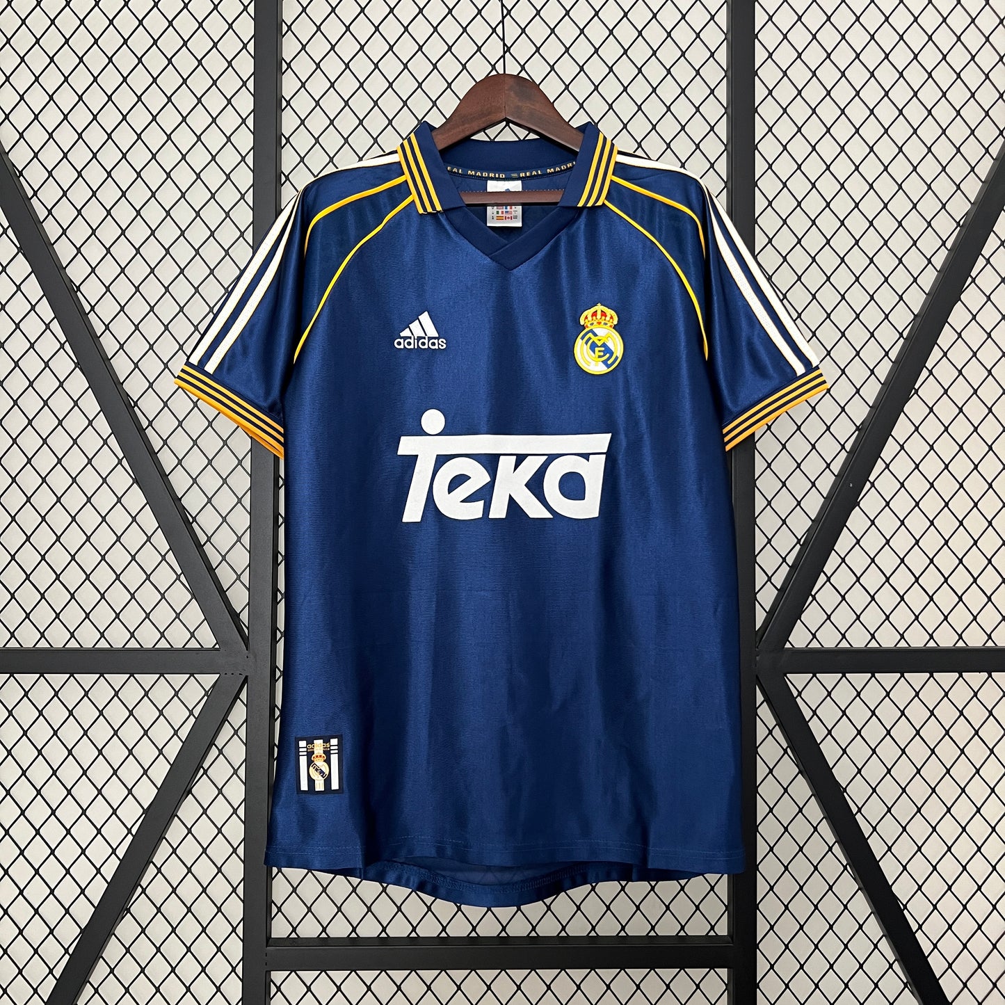 Camiseta retro Real Madrid 98/00 VISITANTE