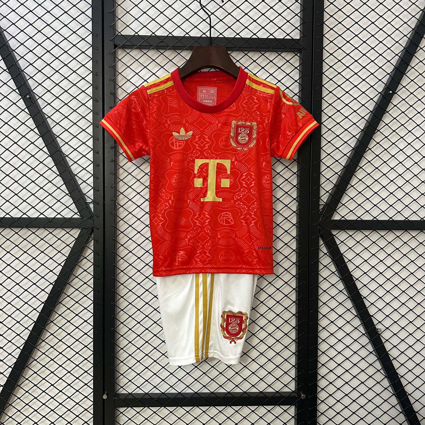 Conjunto niño/a Bayern Munich 125 aniversario - KingoalESP