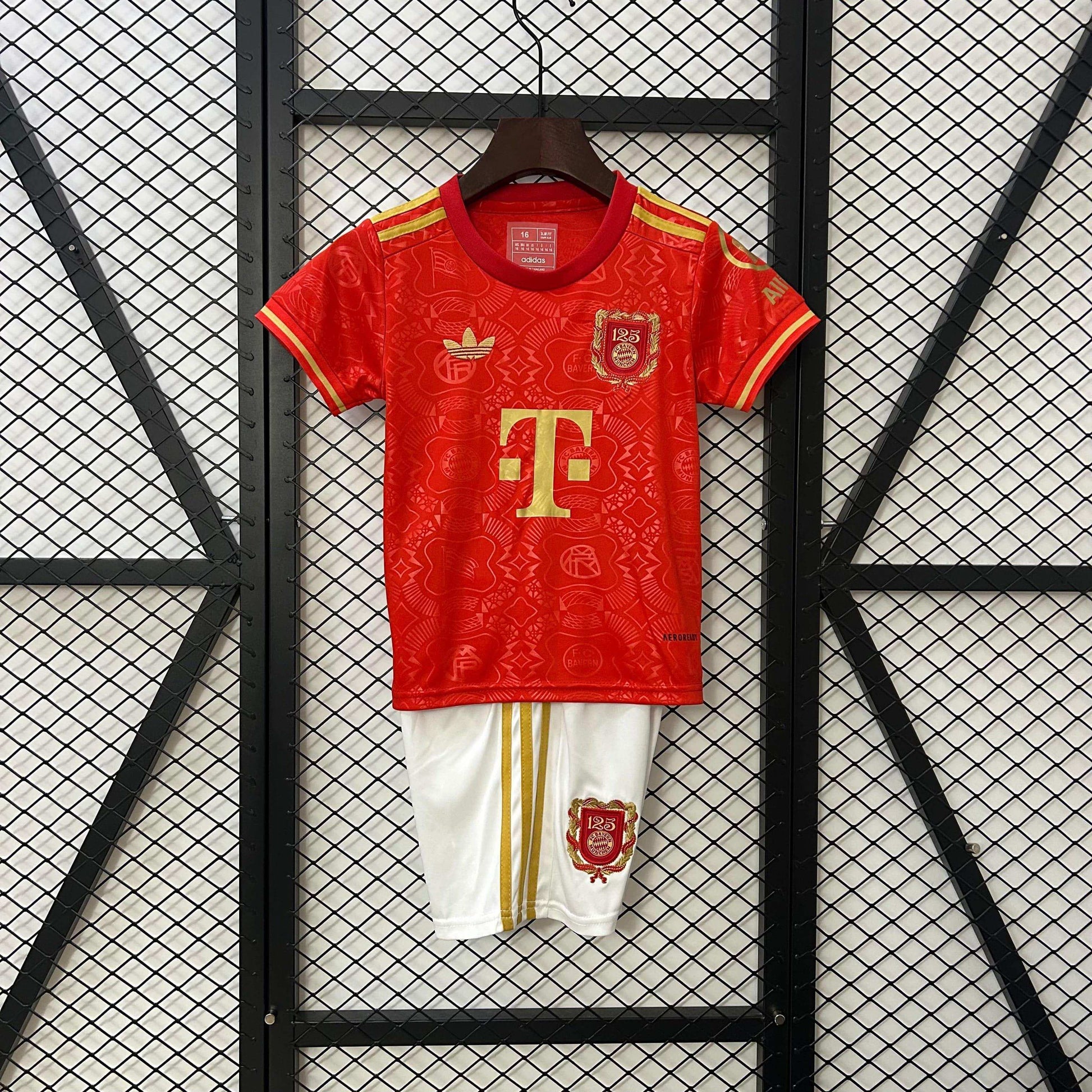 Conjunto niño/a Bayern Munich 125 aniversario - KingoalESP