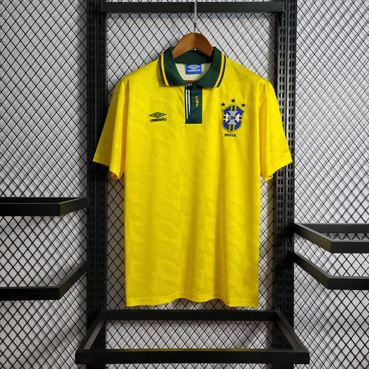 Camiseta retro Brasil 91/93 LOCAL