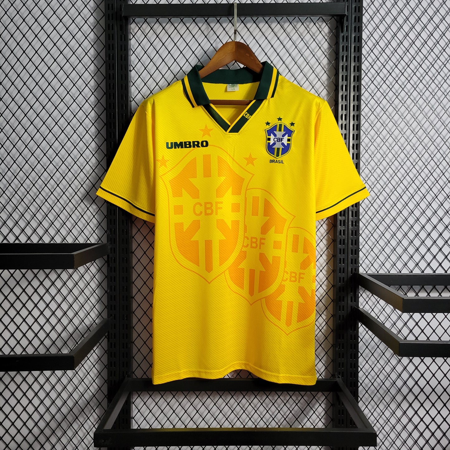 Camiseta retro Brasil 93/94 LOCAL