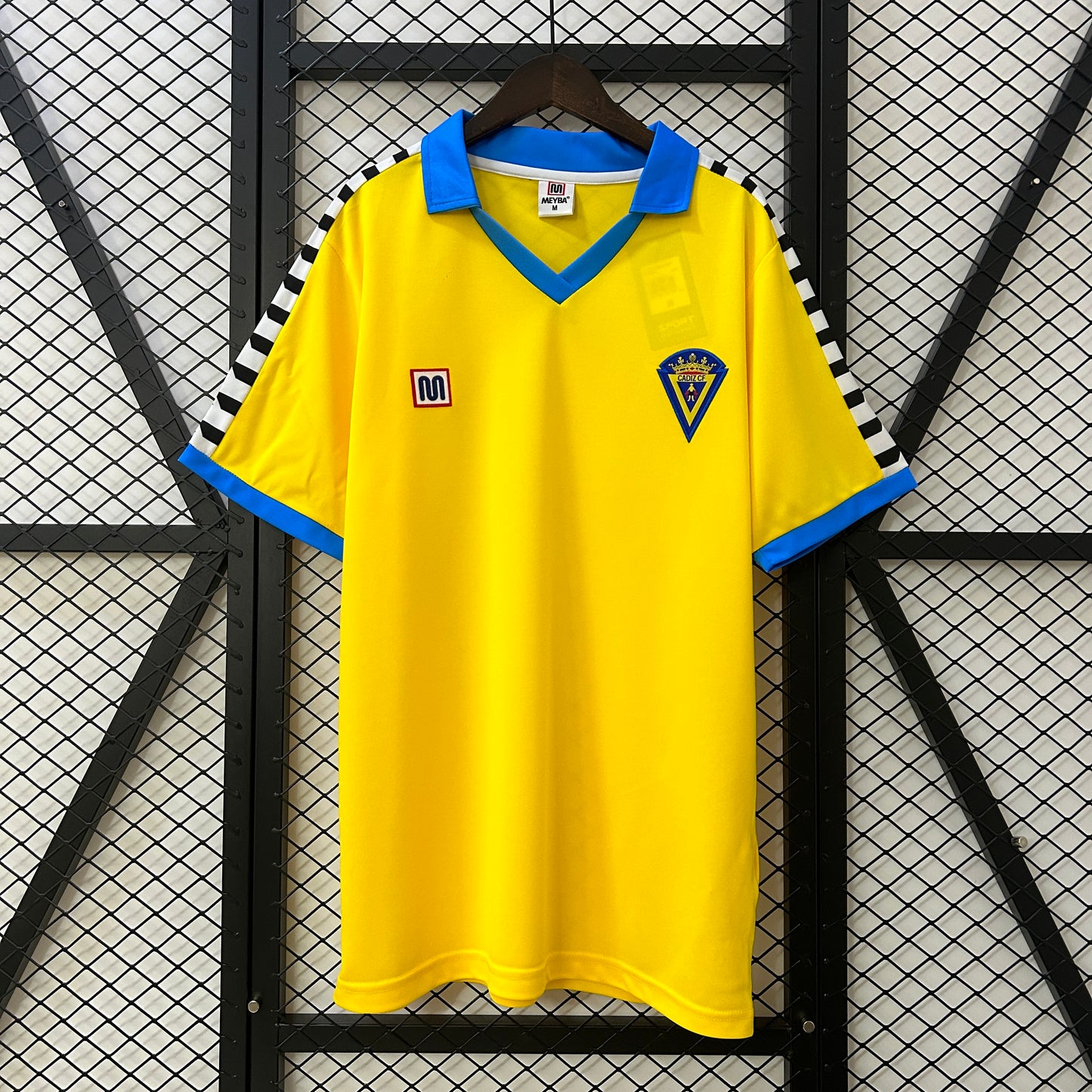 Camiseta retro Cadiz 83/84 LOCAL