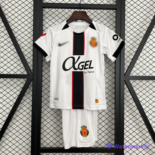 Conjunto niño/a Mallorca 25/26 VISITANTE
