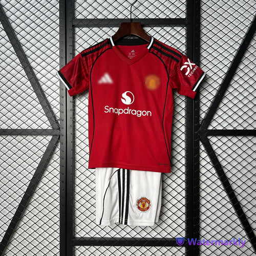 Conjunto niño/a Manchester United 25/26 LOCAL