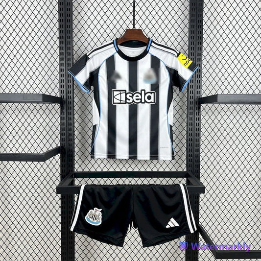 Conjunto niño/a Newcastle 25/26 LOCAL