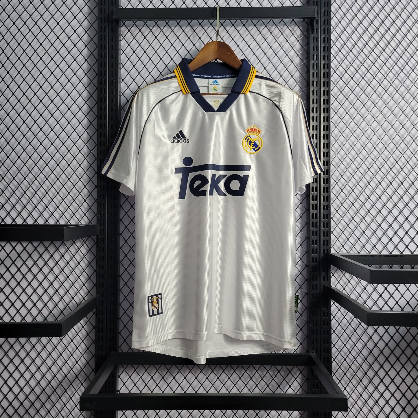 Camiseta retro Real Madrid 98/00 LOCAL