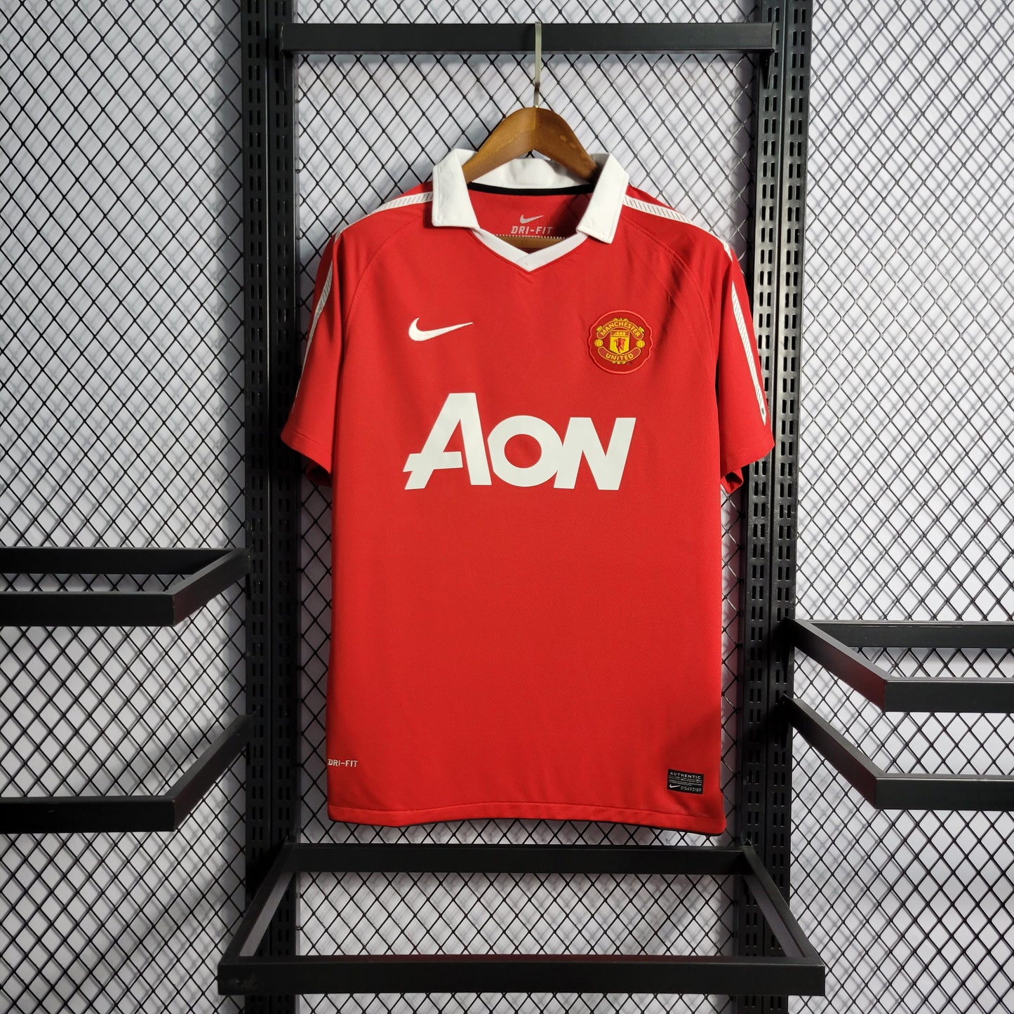 Camiseta retro Manchester U. 10/11 LOCAL