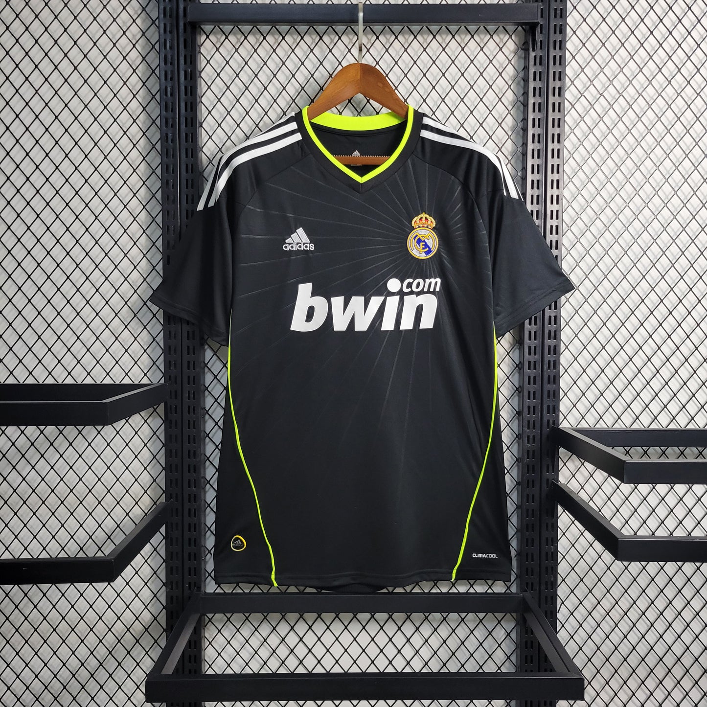 Camiseta retro Real Madrid 10/11 VISITANTE