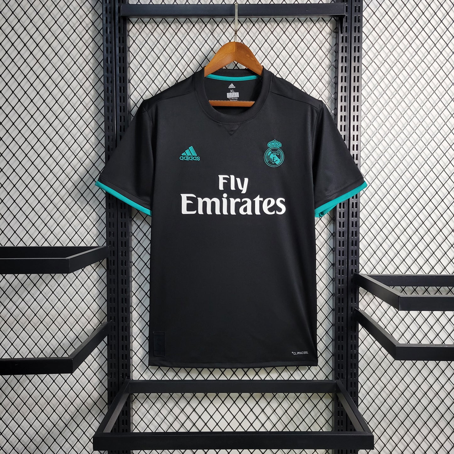 Camiseta retro Real Madrid 17/18 VISITANTE