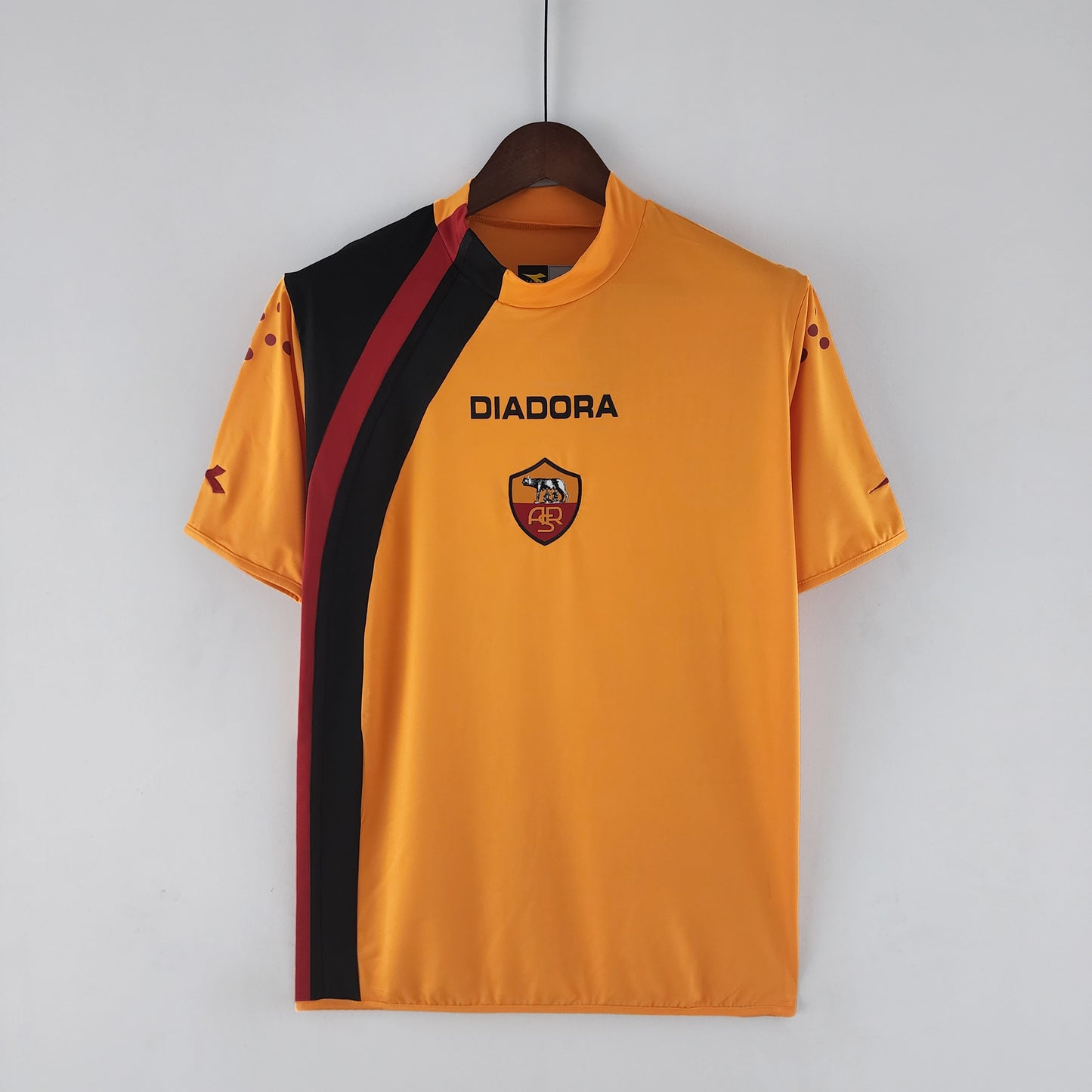 Camiseta retro Roma 05/06 LOCAL