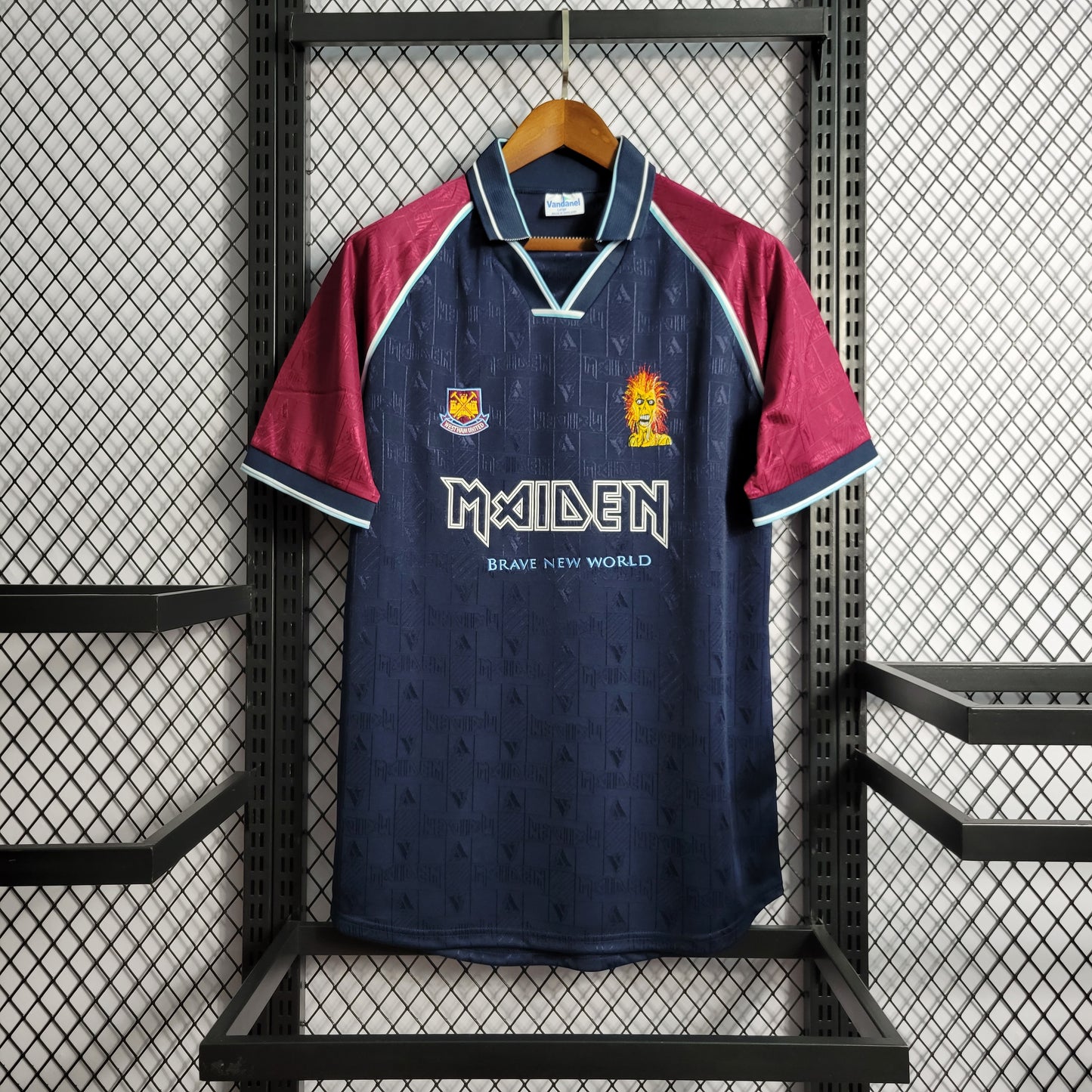 Camiseta retro West Ham 1999 IRON MAIDEN LOCAL